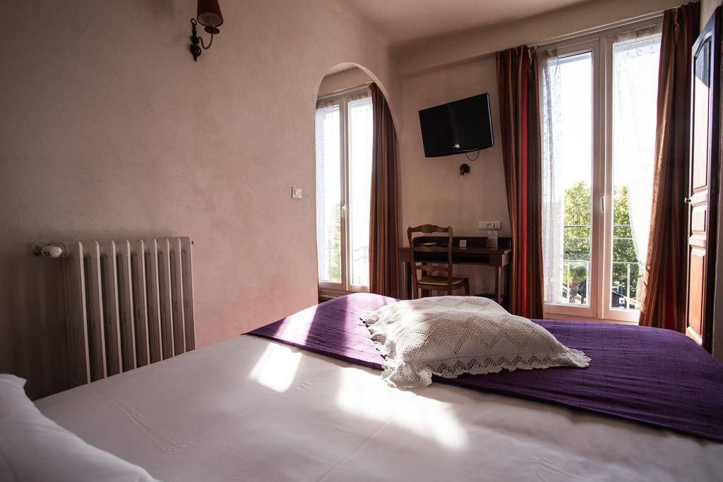Logis Hotel Du Terreau Manosque Exterior foto